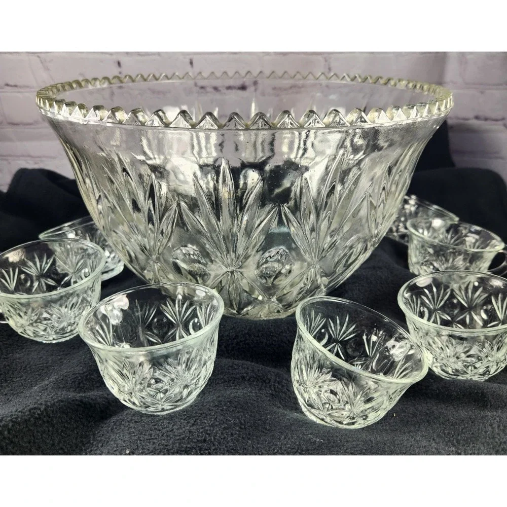 Gorgeous Vintage Large Glass Punch Bowl with 6 Cups Formal / Holiday Parties